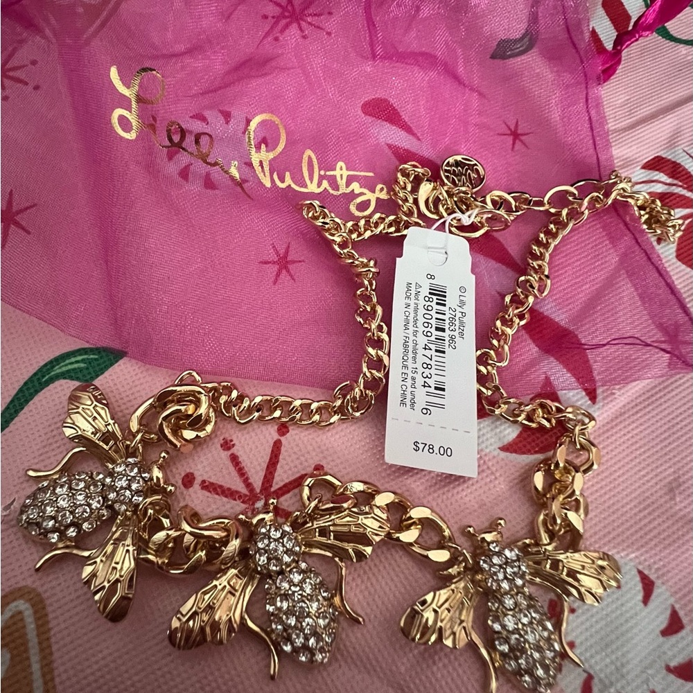 Lilly Pulitzer Gold Bee Charm necklace! 🐝💕